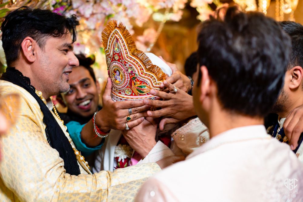 Photo From Yash Devanshi: Stunning Gujrati Wedding at Asian Banquets, Mulund - By Band Baaja Capture