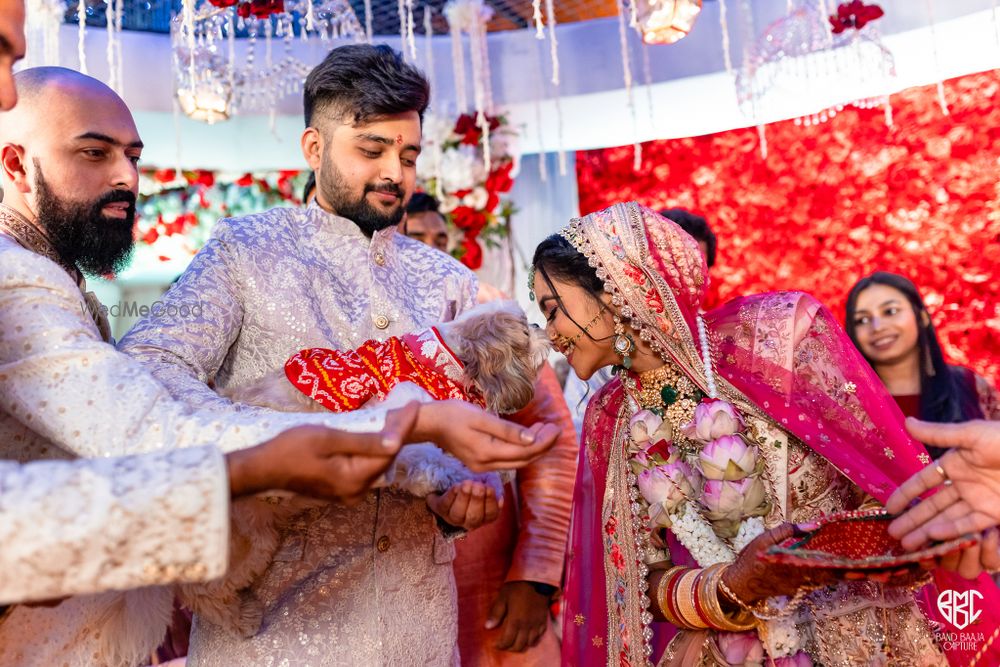 Photo From Yash Devanshi: Stunning Gujrati Wedding at Asian Banquets, Mulund - By Band Baaja Capture