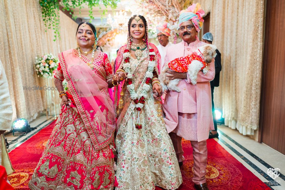 Photo From Yash Devanshi: Stunning Gujrati Wedding at Asian Banquets, Mulund - By Band Baaja Capture