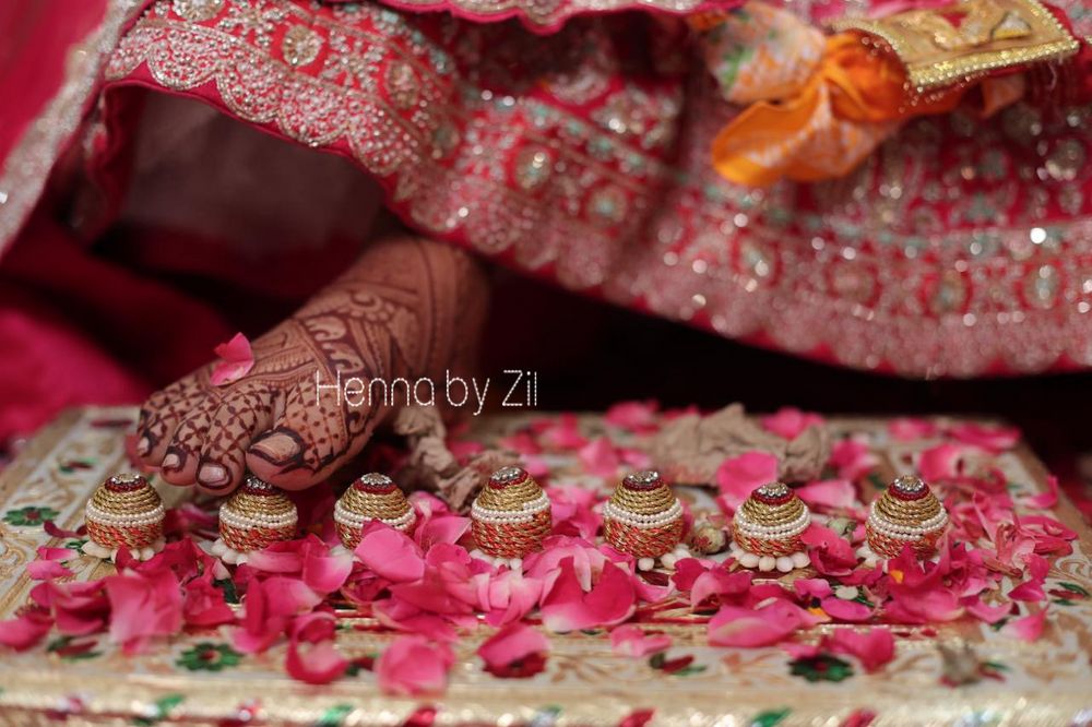 Photo From Shraddha’s bridal mehendi - By Henna by Zil