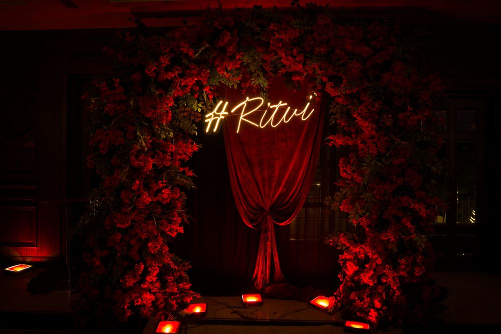 Photo From The Red Theme ~ Reception Party - By Weddings N Beyond