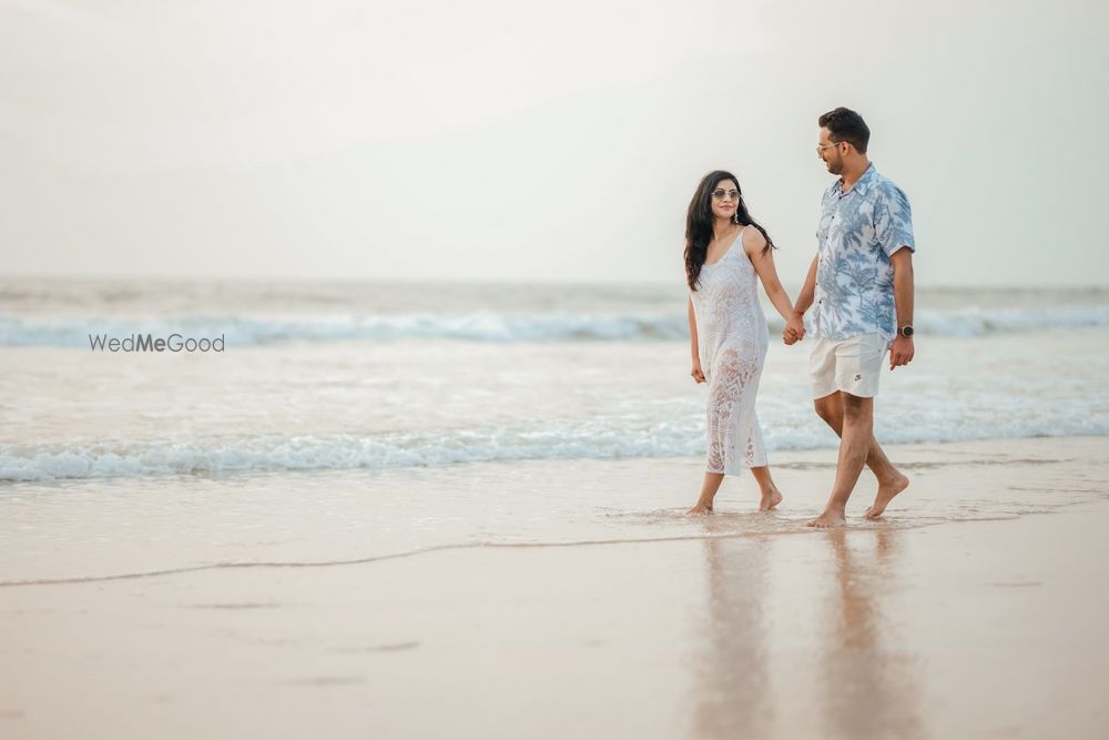 Photo From Pre-wedding Beach - By VsnapU