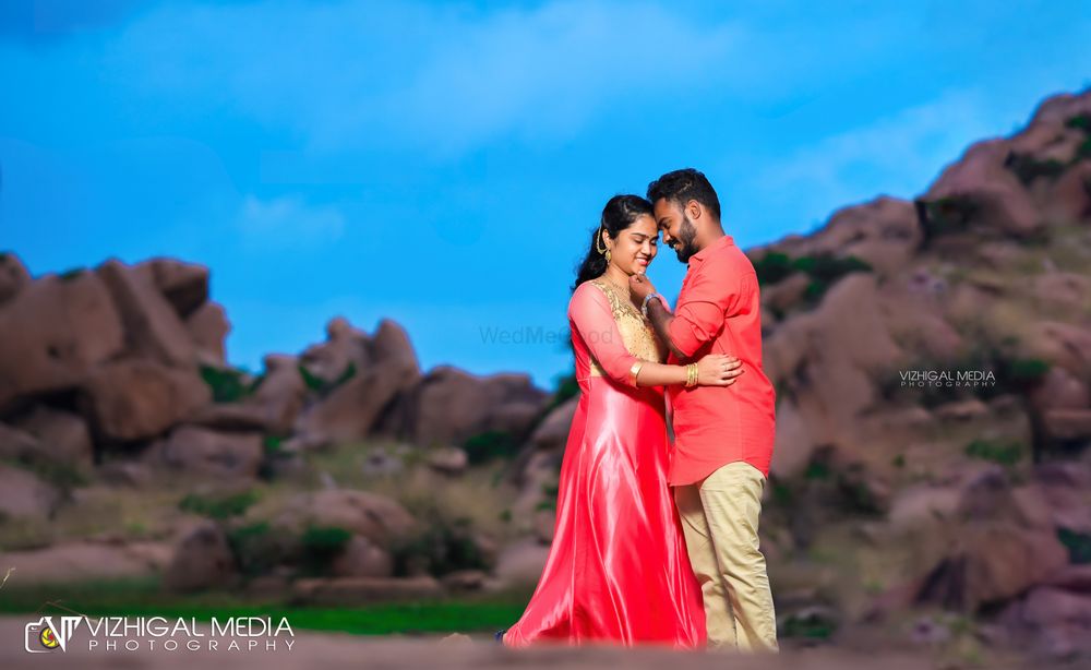 Photo From Pre Wedding 02 - By Vizhigal Media - Pre Wedding