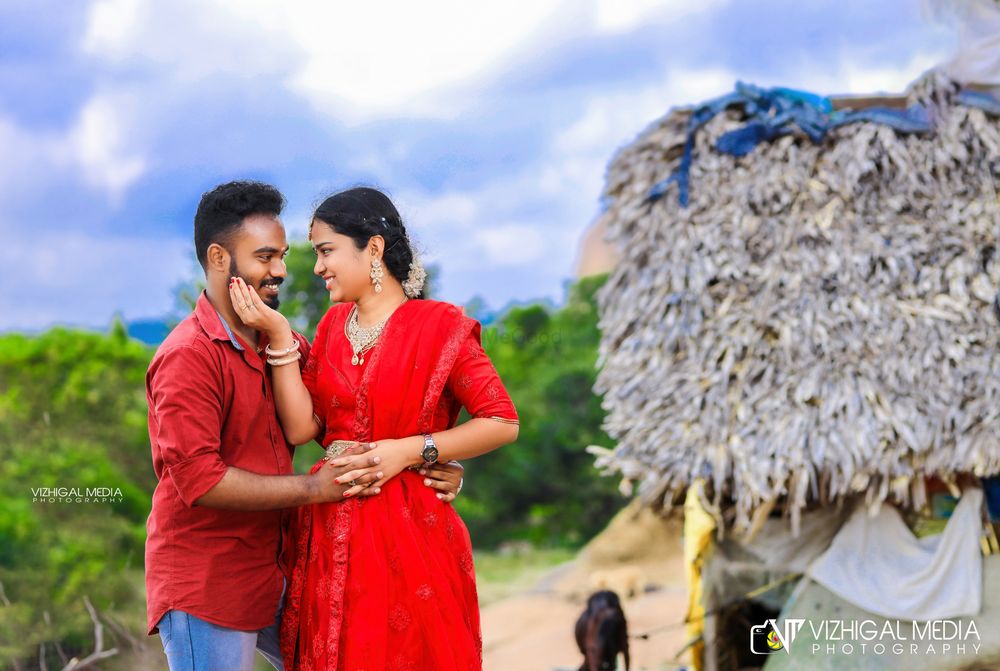 Photo From Pre Wedding 02 - By Vizhigal Media - Pre Wedding