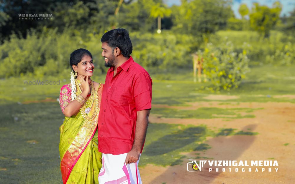 Photo From Pre Wedding 03 - By Vizhigal Media - Pre Wedding