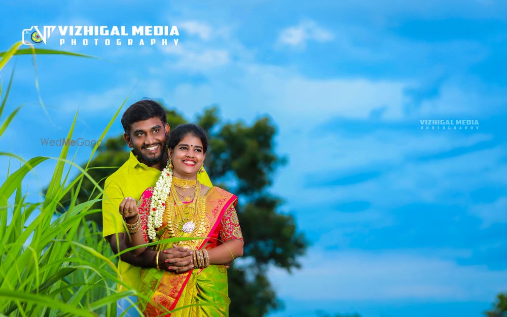 Photo From Pre Wedding 03 - By Vizhigal Media - Pre Wedding