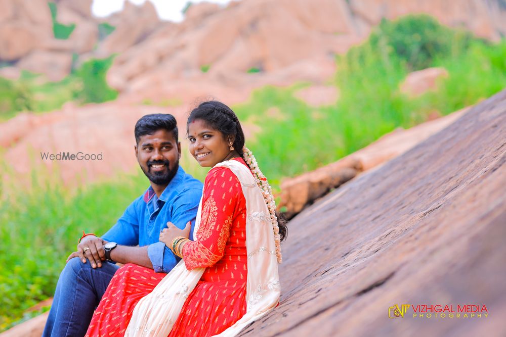 Photo From Post Wedding 01 - By Vizhigal Media - Pre Wedding