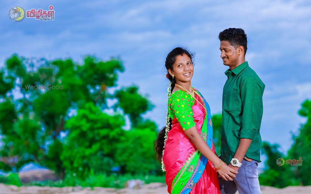 Photo From Post Wedding 01 - By Vizhigal Media - Pre Wedding