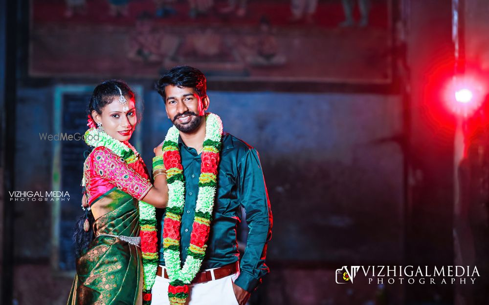 Photo From Engagement 01 - By Vizhigal Media - Pre Wedding