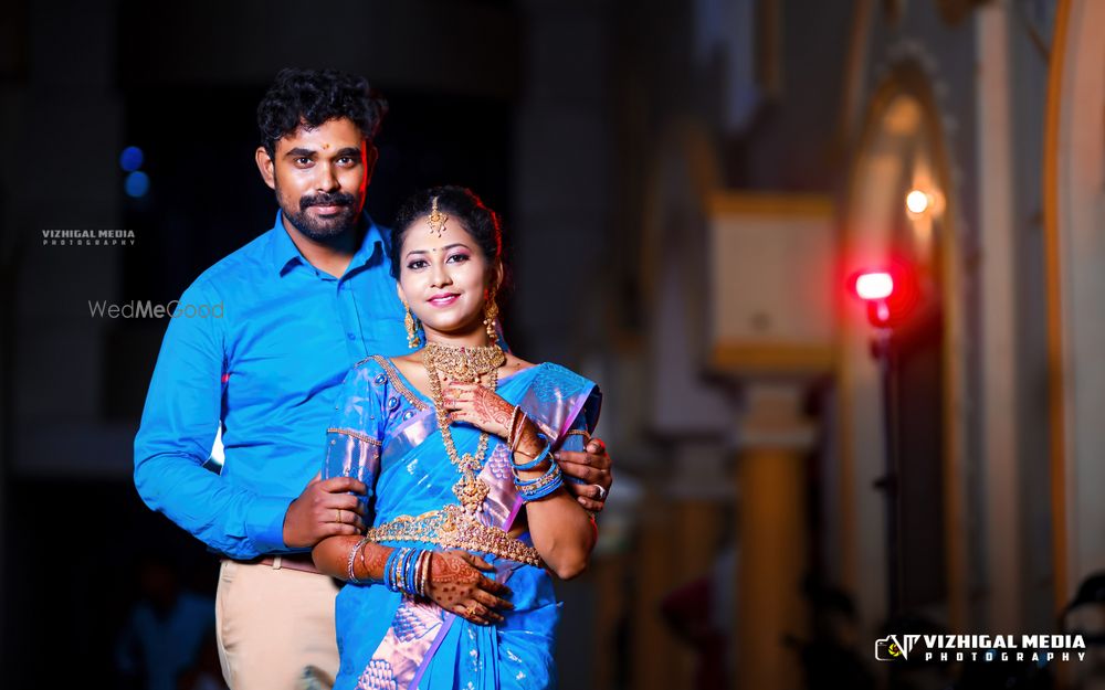 Photo From Engagement 01 - By Vizhigal Media - Pre Wedding