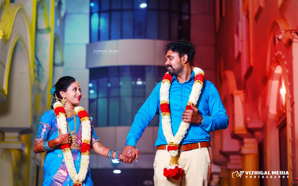 Photo From Engagement 01 - By Vizhigal Media - Pre Wedding