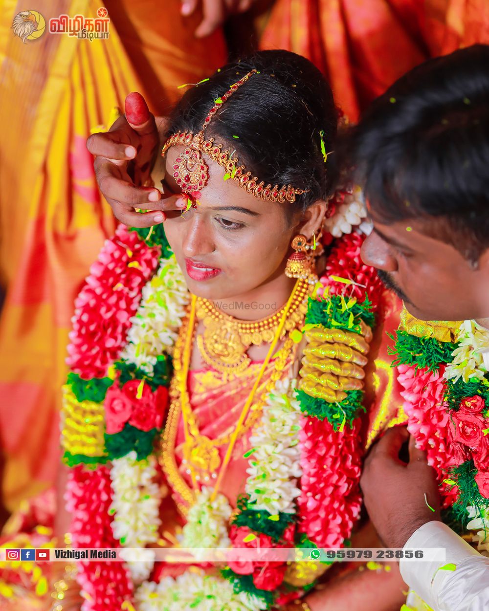 Photo From bride and groom Candids - By Vizhigal Media - Pre Wedding