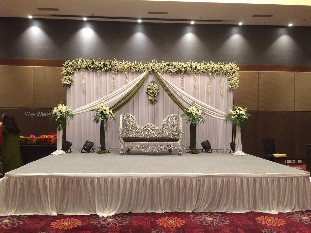 Photo From Wedding Stage Reception - By Silver Tree