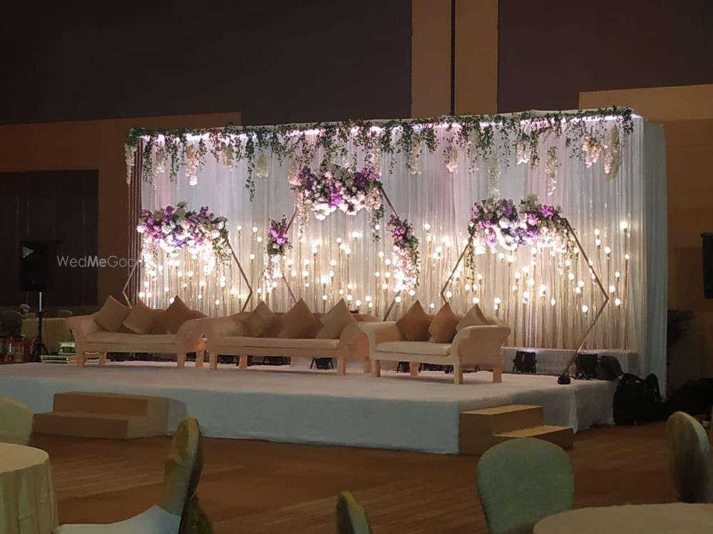 Photo From Wedding Stage Reception - By Silver Tree