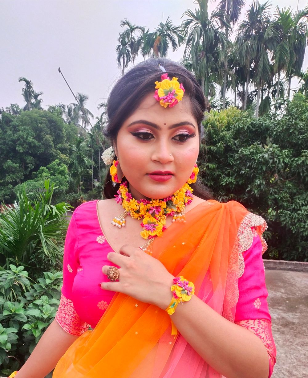 Photo From Haldi looks - By Makeup Glam by Sayani 