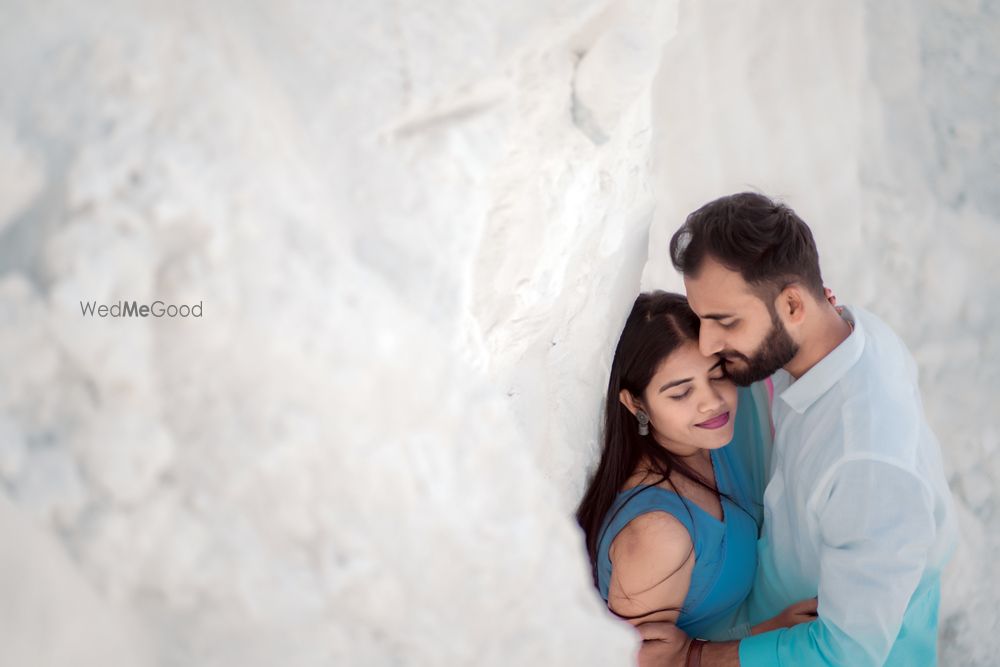 Photo From pre wedding - By Aarav Photography