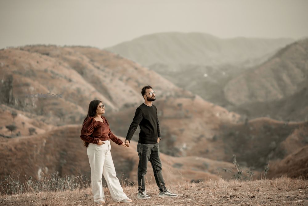 Photo From pre wedding - By Aarav Photography