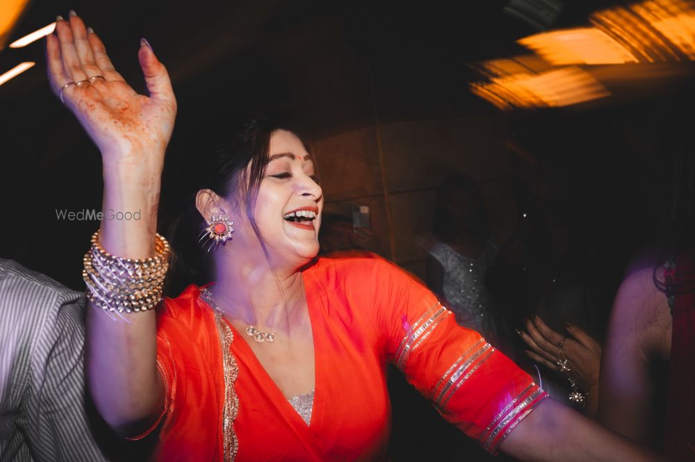 Photo From Mihika on her Mehendi and Sangeet - By Lens Tales studios