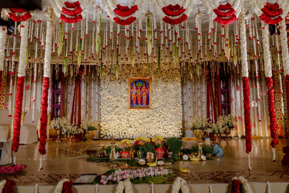 Photo From Traditional Luxe - By The Wedding Experience - Decor