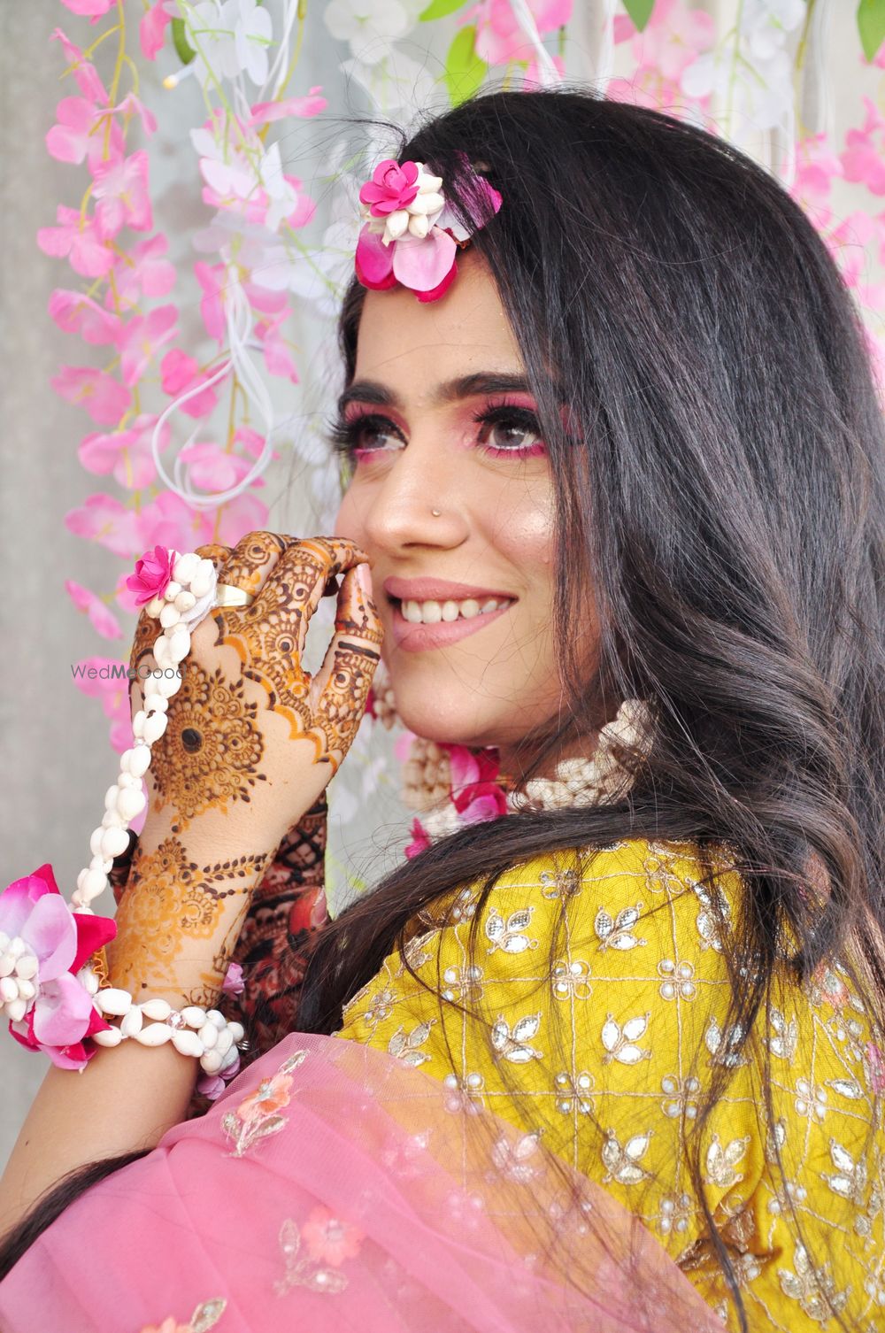 Photo From Haldi/Mehendi Looks - By Pretty faces by Kriti