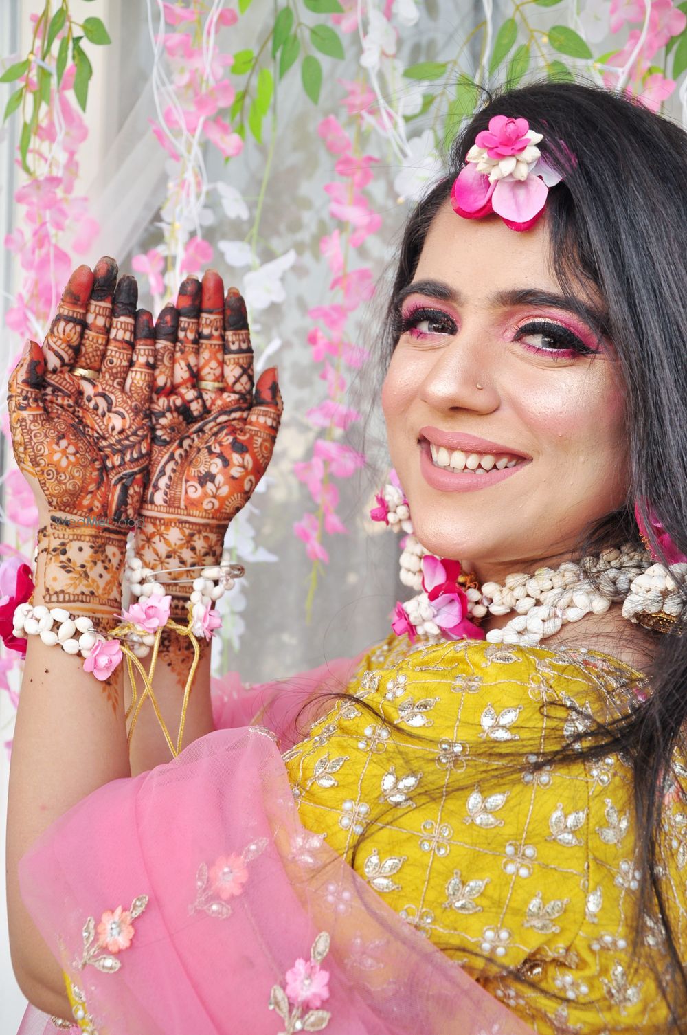 Photo From Haldi/Mehendi Looks - By Pretty faces by Kriti