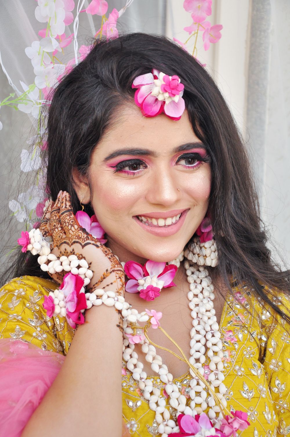 Photo From Haldi/Mehendi Looks - By Pretty faces by Kriti