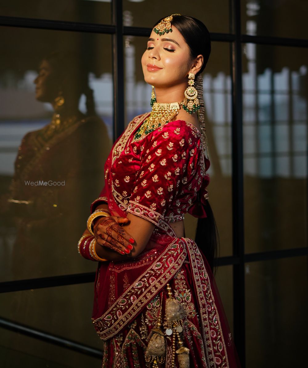 Photo From DEWY BRIDAL GLAM FOR MARWAR BRIDE - By Kapila Gupta Makeup