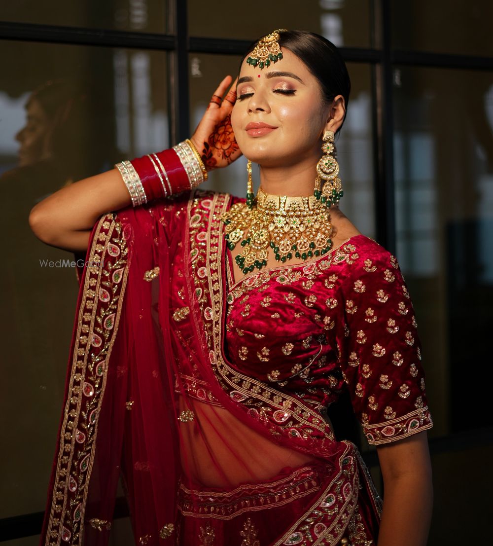 Photo From DEWY BRIDAL GLAM FOR MARWAR BRIDE - By Kapila Gupta Makeup