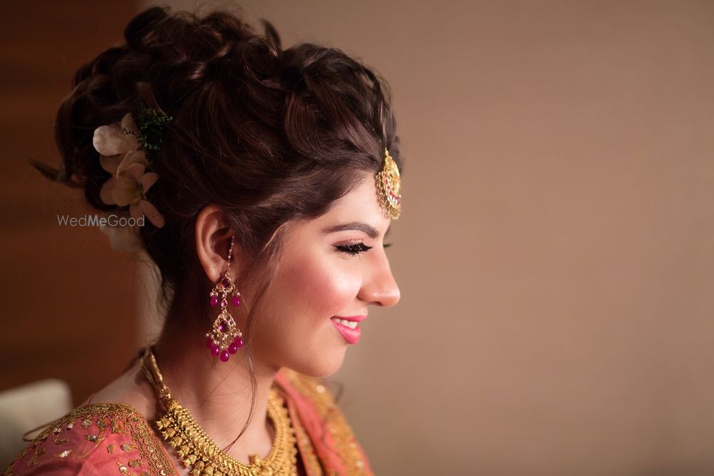 Photo From Aarushi's Bridal & Reception - By Makeup by Saakshi Takiar