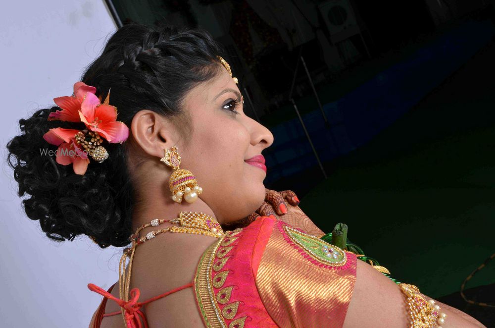 Photo From reception photos - By Makeup by Kavya Shree