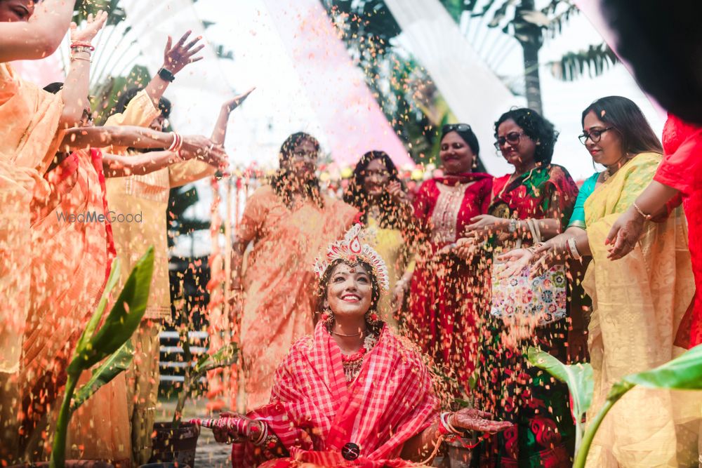 Photo From Sayantika weds Souvik - By Swiping Stories
