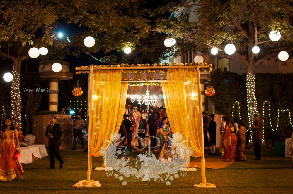 Photo From white and  Gold Royal - By ShaadiPlanners