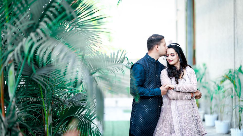 Photo From Engagement - By LoveNotes Films