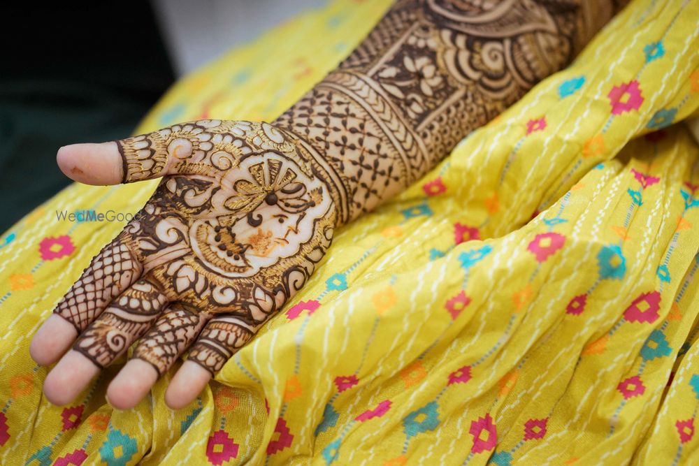 Photo From Saumya's Mehendi - By The Knot Of The Heart