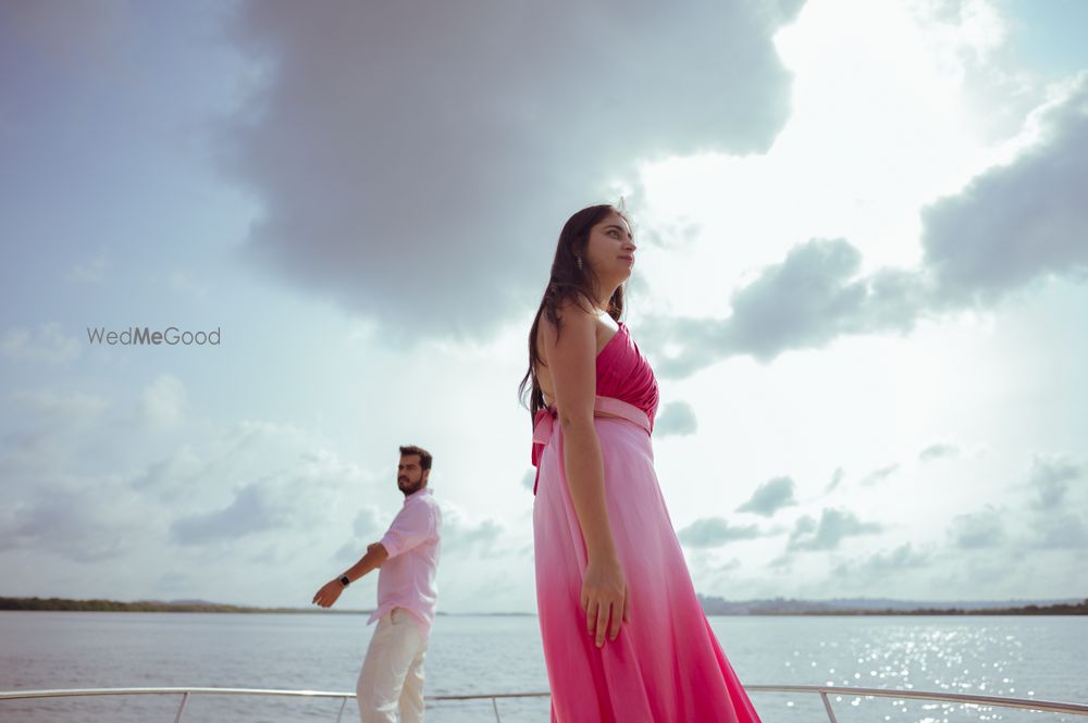 Photo From Resham & Shashank Pre-Wedding - By Dhaarna Bhola Photography