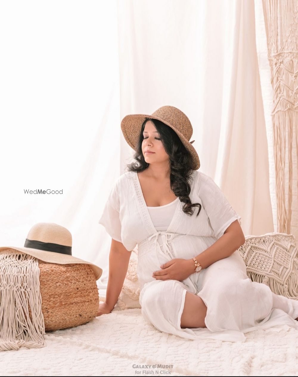 Photo From maternity shoot - By Dollup by Komal