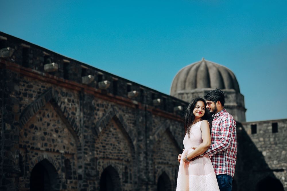 Photo From Indore Prewedding 01 - By Mayur's Photography