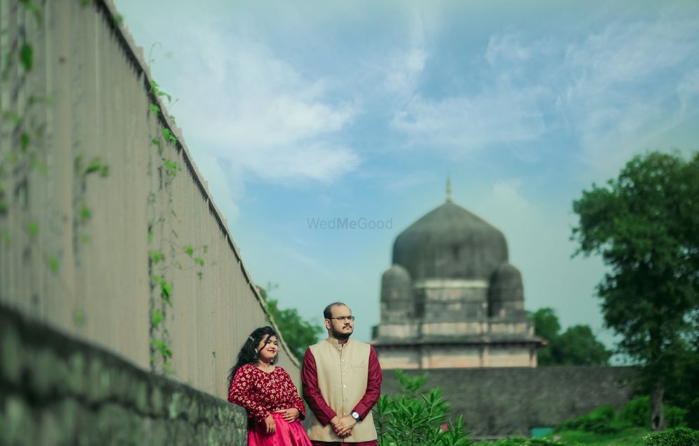 Photo From Indore Prewedding 01 - By Mayur's Photography