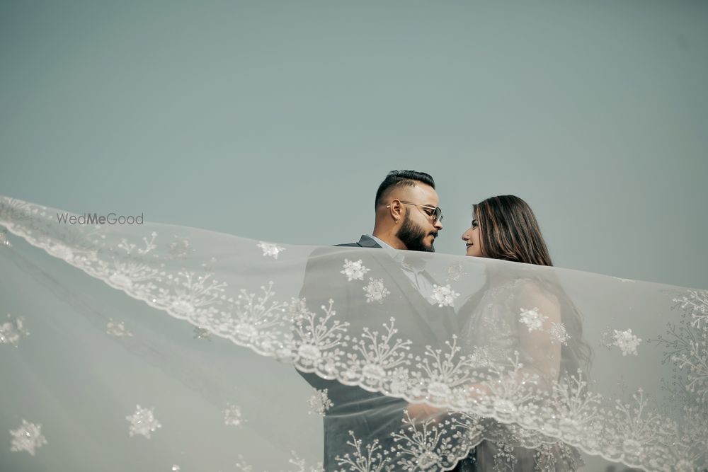 Photo From Indore Prewedding 01 - By Mayur's Photography