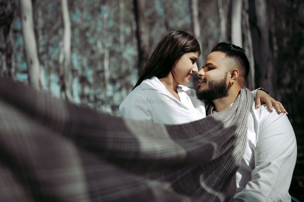 Photo From Indore Prewedding 01 - By Mayur's Photography