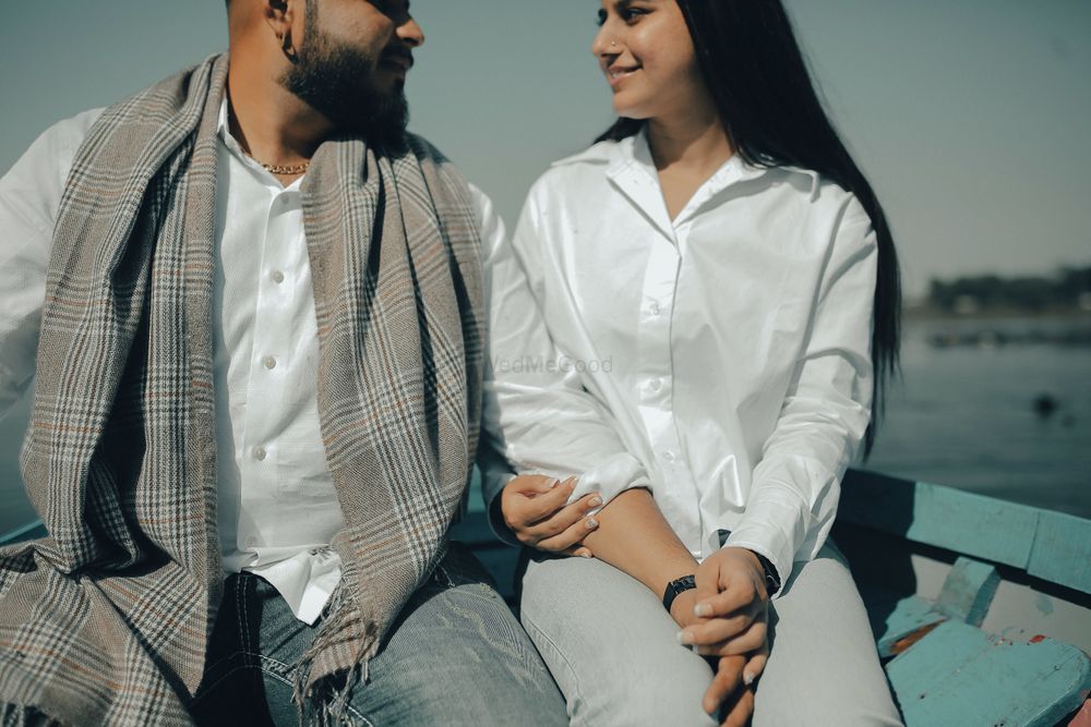 Photo From Indore Prewedding 01 - By Mayur's Photography