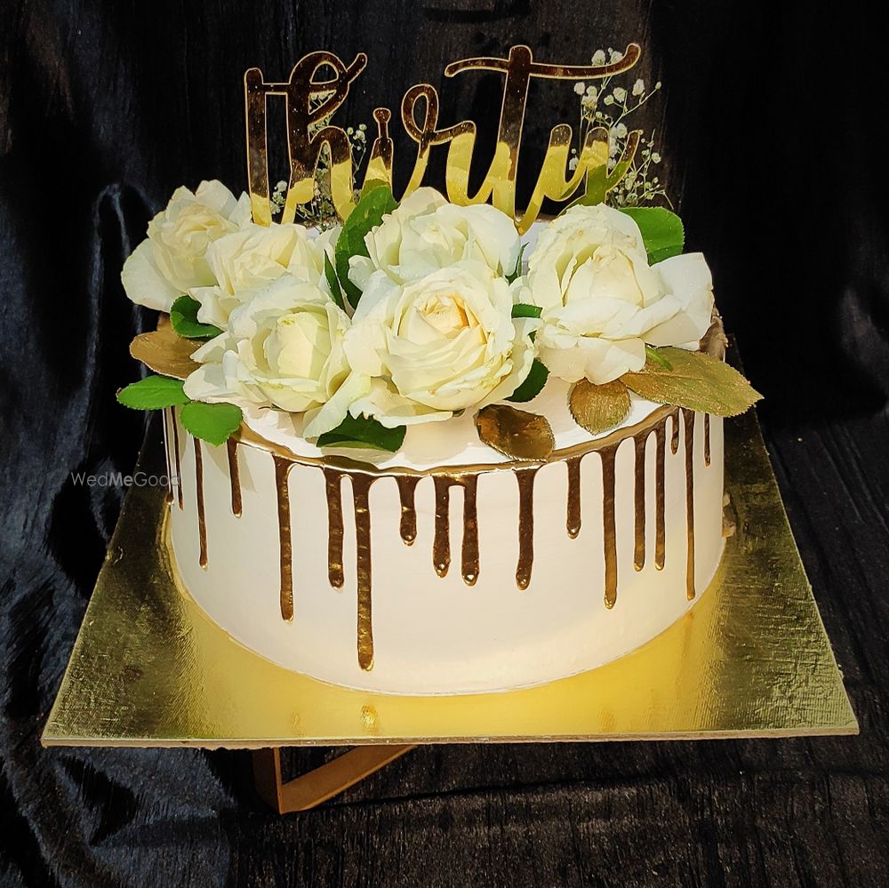 Photo From Wedding Engagement Anniversary Cakes - By The Tastebuds