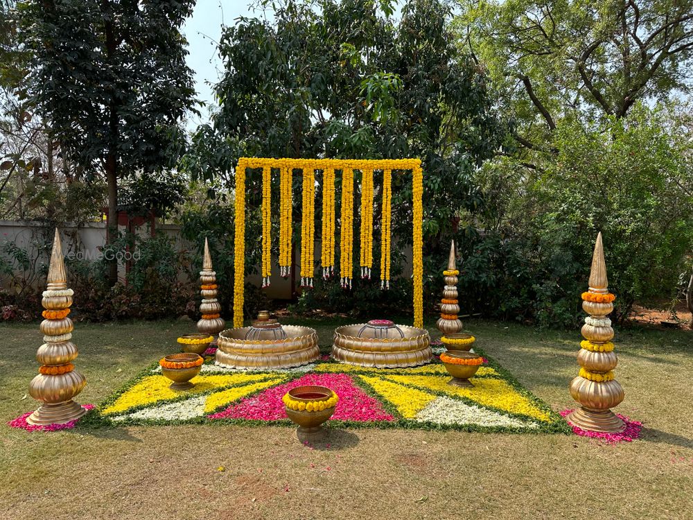 Photo From Moinabad farmhouse ( mandap , reception ,haldi) - By Auspicious Flower Decor and Events