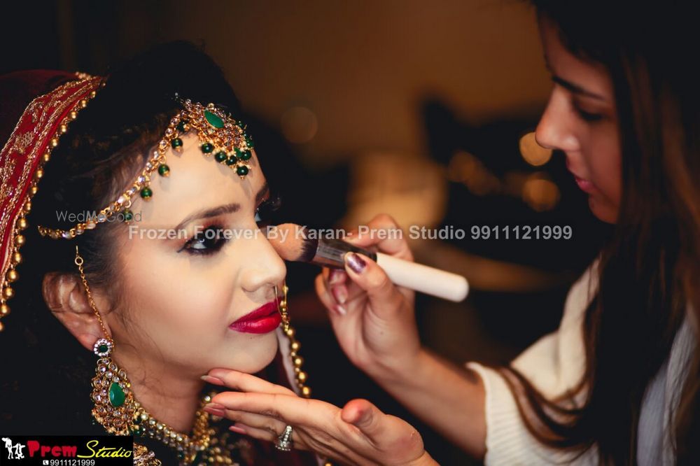 Photo From Vibhuti's Wedding - By Makeup by Oosh