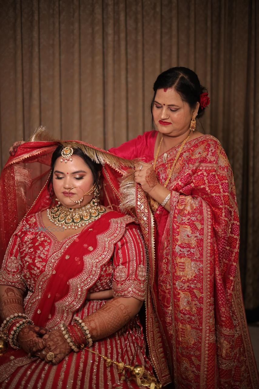 Photo From Bride Somiya Rai - By Dee Makeovers