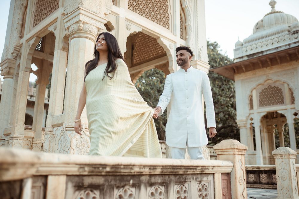 Photo From Priyanka & Nishil - By Memoirs Photography - Pre Wedding