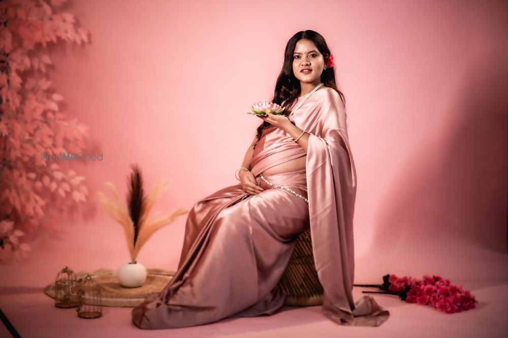 Photo From Varshini’s maternity shoot  - By Shruthi Video