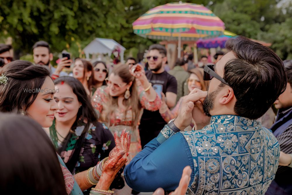 Photo From Aishwarya & Nikhil, Mehendi & Sangeet Ceremony - By Pinakin Studios