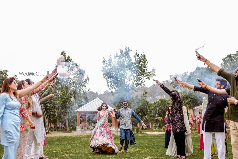 Photo From Aishwarya & Nikhil, Mehendi & Sangeet Ceremony - By Pinakin Studios