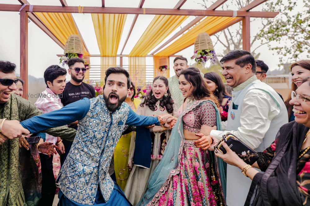 Photo From Aishwarya & Nikhil, Mehendi & Sangeet Ceremony - By Pinakin Studios